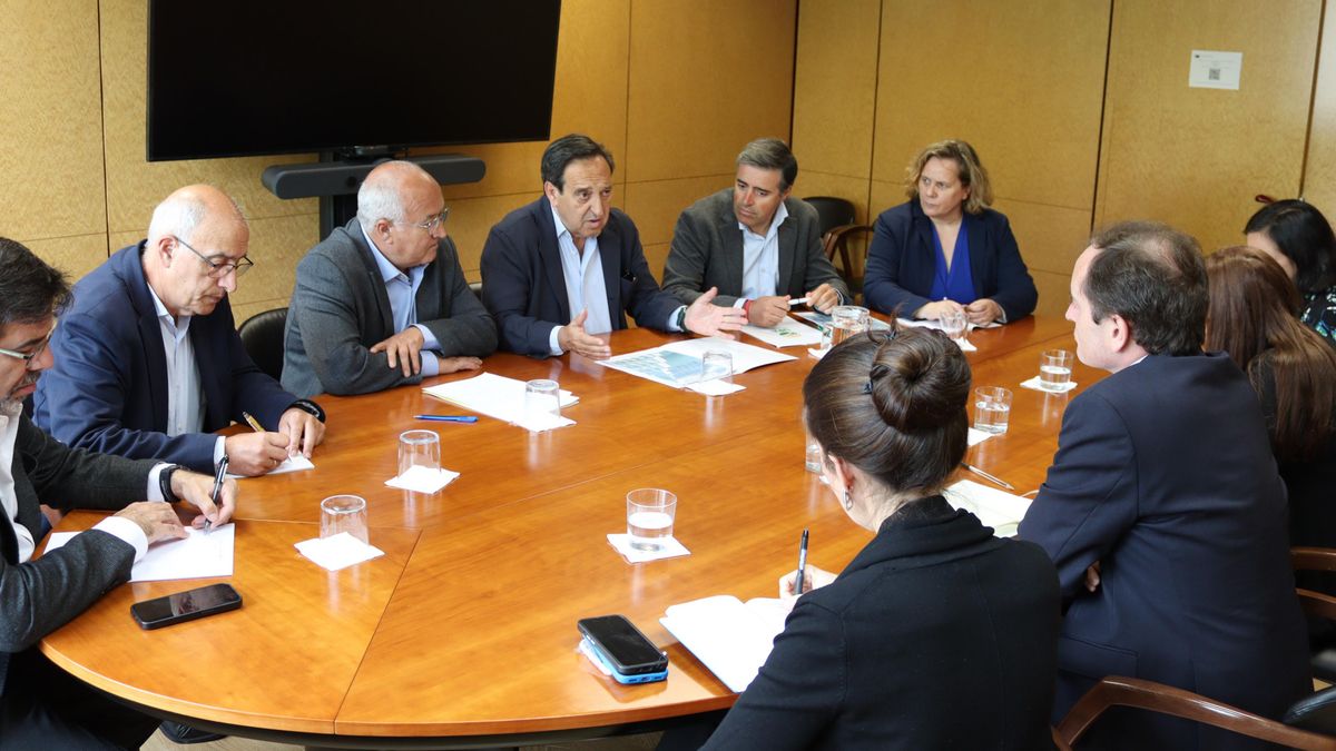 El campo aragonés se moviliza en Bruselas y Madrid contra los recortes presupuestarios que amenazan la PAC