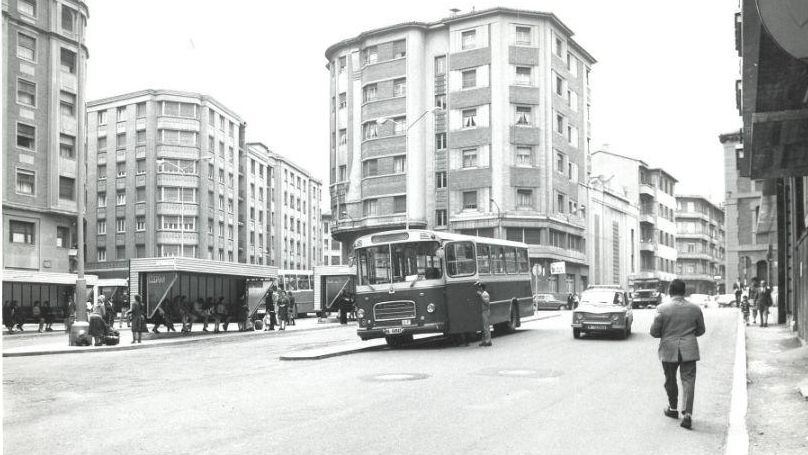 Plaza del Vínculo, en el Ensanche, 1971