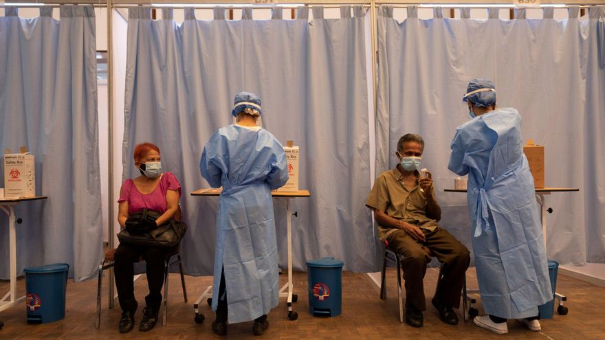 Temor a la fuga de enfermeras por el "trauma masivo" de la pandemia: la OMS empuja a contratar a más de seis millones