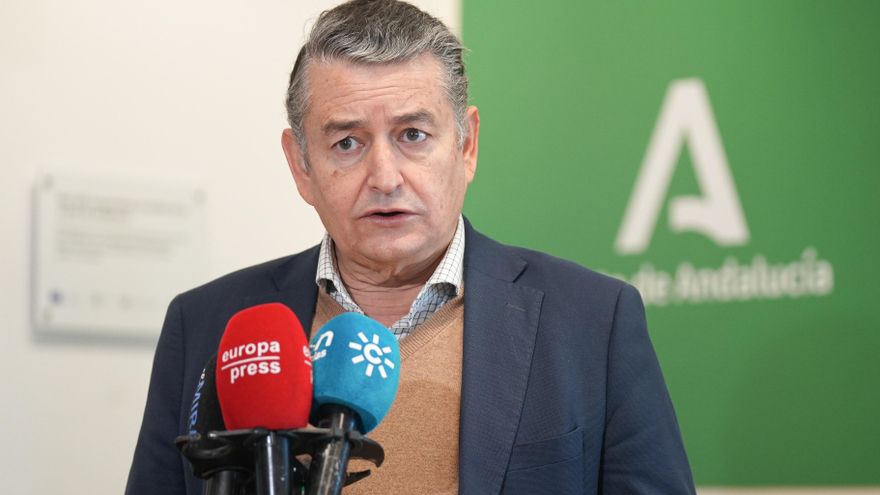 El consejero de la Presidencia, Antonio Sanz, este lunes en Sevilla en declaraciones a los medios de comunicación después de presidir la reunión del Consejo Rector de la Agencia Digital de Andalucía (ADA).