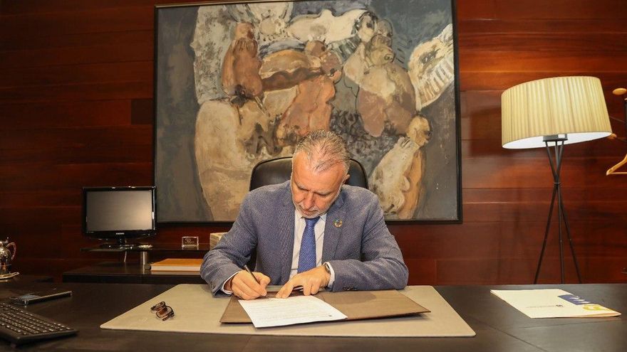 Torres disuelve el Parlamento de Canarias y hace un llamamiento a la "participación masiva" en las elecciones del 28M