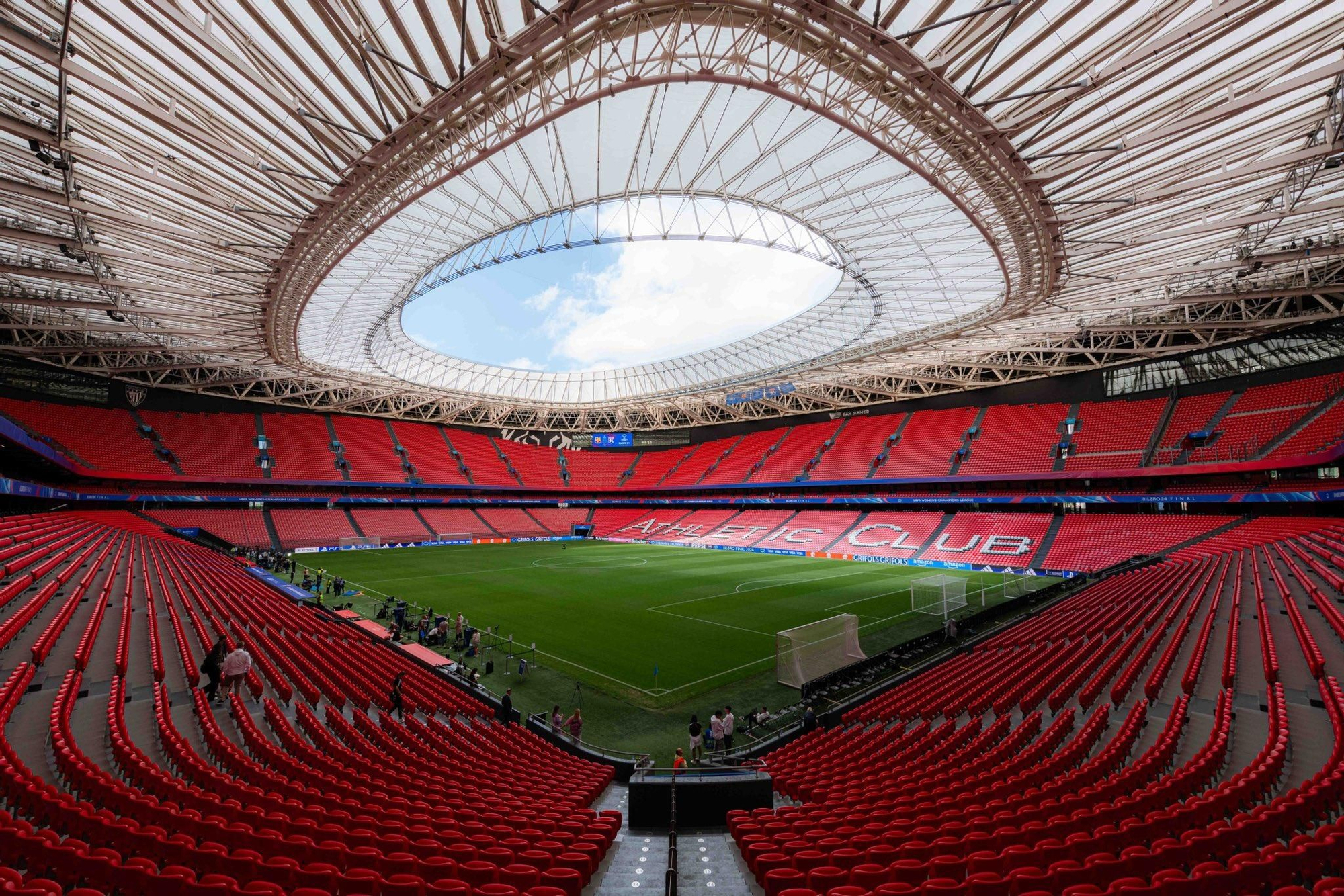 El interior de San Mamés, antes del inicio del partido