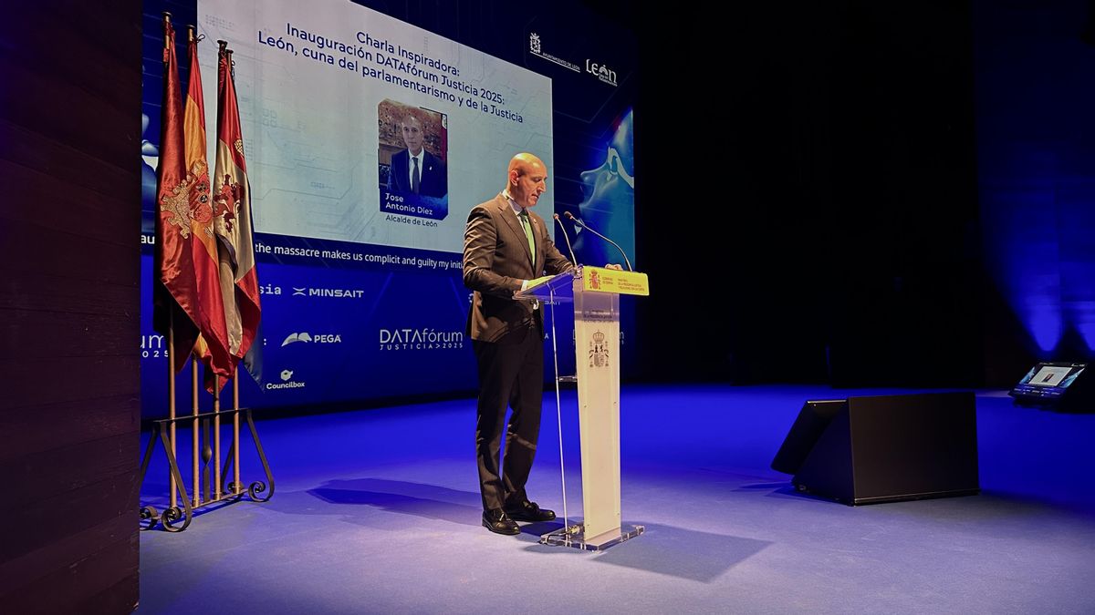 El alcalde de León aprovecha un encuentro de la Justicia en la ciudad para reivindicar la Autonomía propia