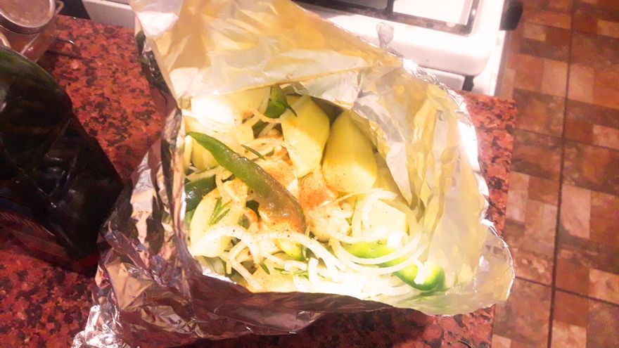 Papillote casero elaborado con papel de aluminio.