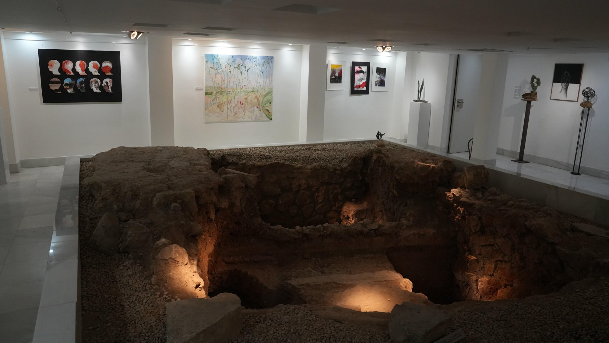 Exposición 'Nawafid/Ventanas'