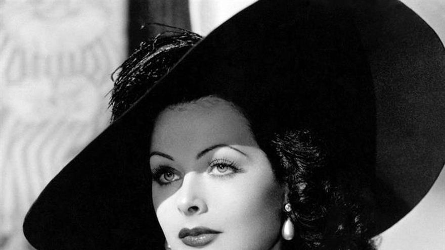 La actriz que triunfó en Hollywood y que eclipsó su prolífica carrera como inventora: la apasionante vida de Hedy Lamarr