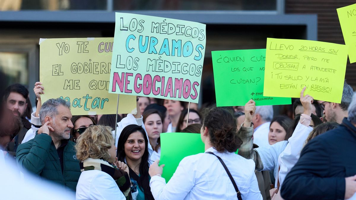 Los médicos riojanos se mantienen firmes en la huelga: "Nos jugamos nuestra dignidad laboral y la seguridad del paciente"