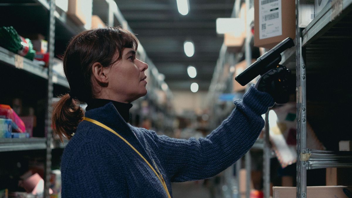 Laura Carreira, la joven directora apadrinada por Ken Loach que denuncia la explotación de los trabajadores de Amazon