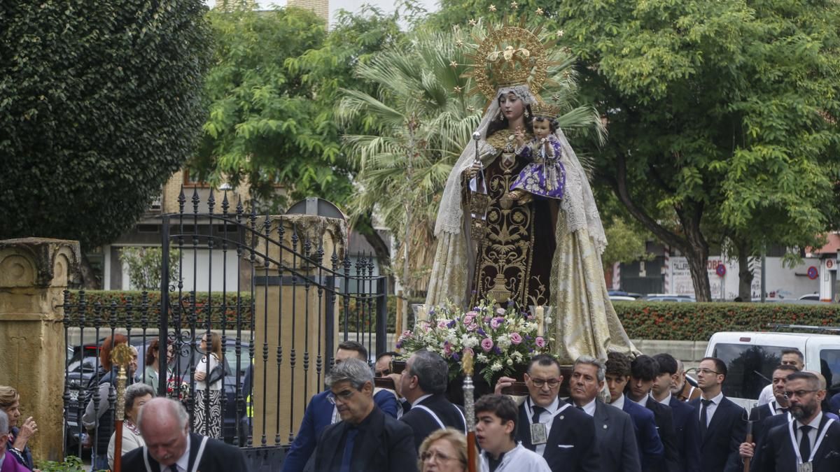 Visita de la Virgen del Carmen al Cementerio de San Rafael
