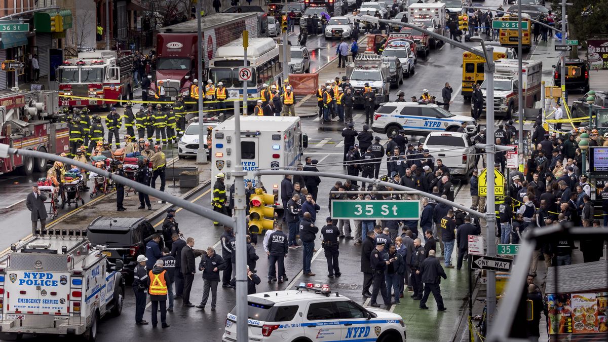 Vista del tiroteo ocurrido en el metro en Brooklyn, Nueva York, el pasado 13 de abril de 2022.