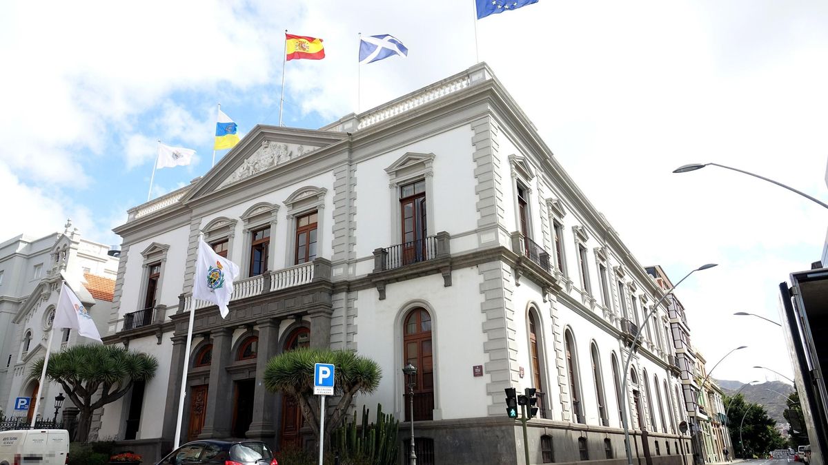 Santa Cruz de Tenerife decreta el cierre puntual de oficinas municipales por la visita del Papa