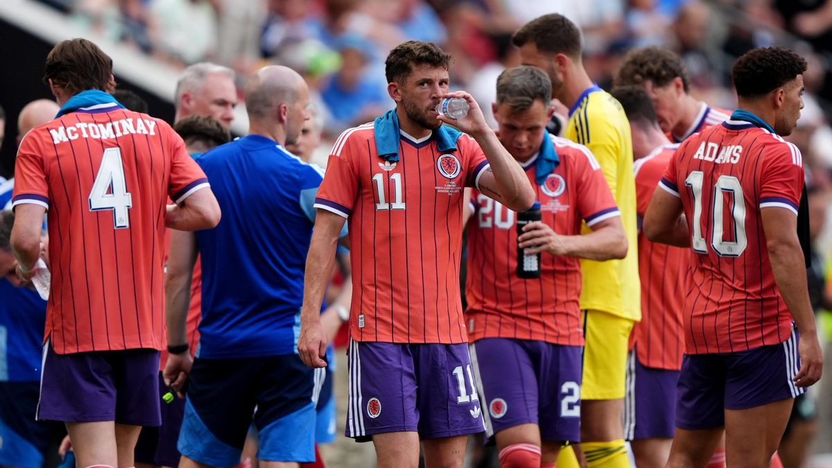 Pausa de hidratación a 24 grados: cómo la FIFA está cambiando el fútbol para recaudar