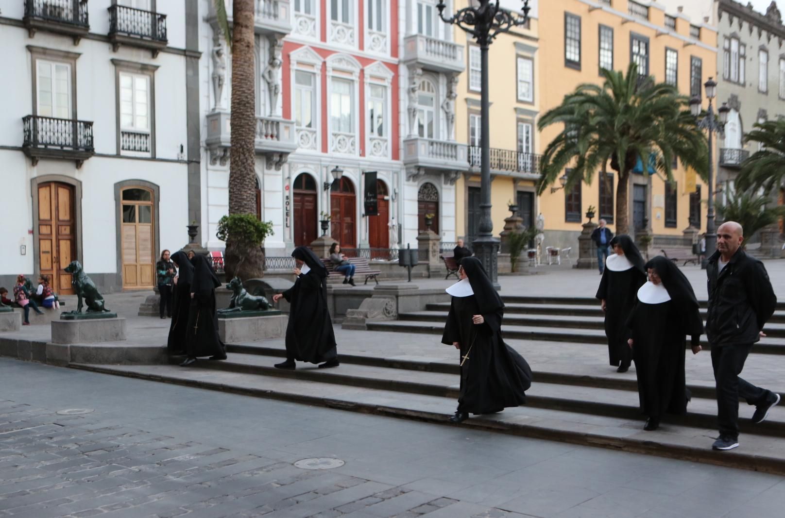 Exteriores de la Catedral antes de la misa