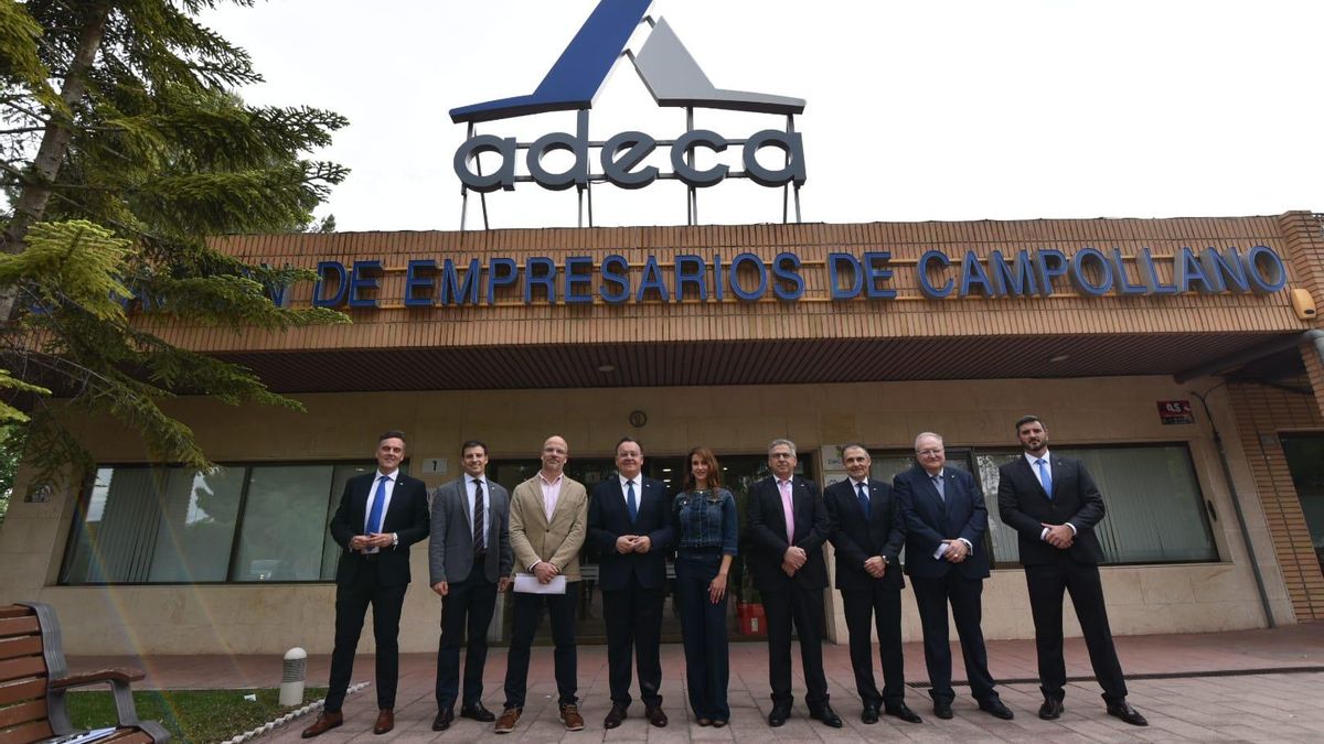 Junta Directiva en la 48 Asamblea de ADECA