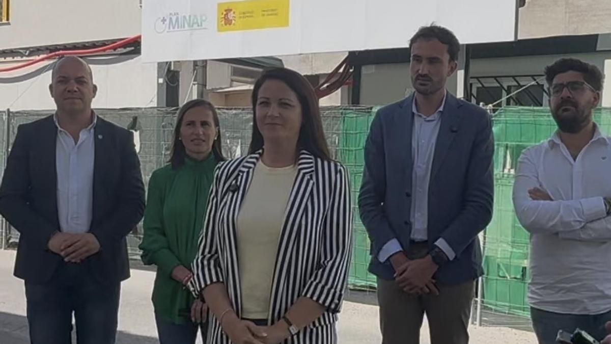 El PSOE traslada a las trabajadoras de Ayuda a Domicilio el compromiso de actualizar el precio/hora del servicio