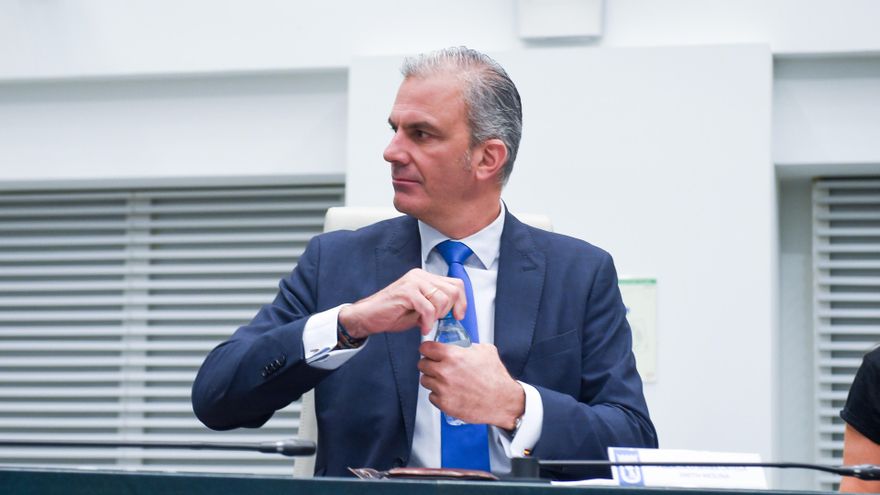 El Ayuntamiento de Madrid estudia qué hacer con Ortega Smith y la expulsión de Vox a cinco días de un Pleno en Cibeles