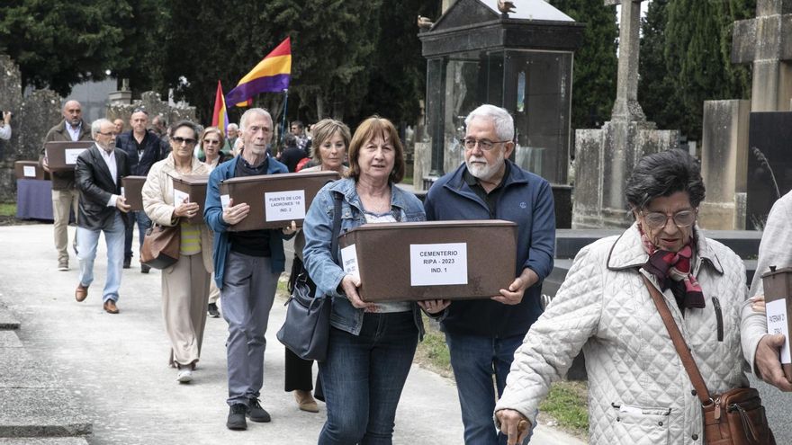 Pamplona inaugura en su cementerio un nuevo panteón para víctimas del franquismo