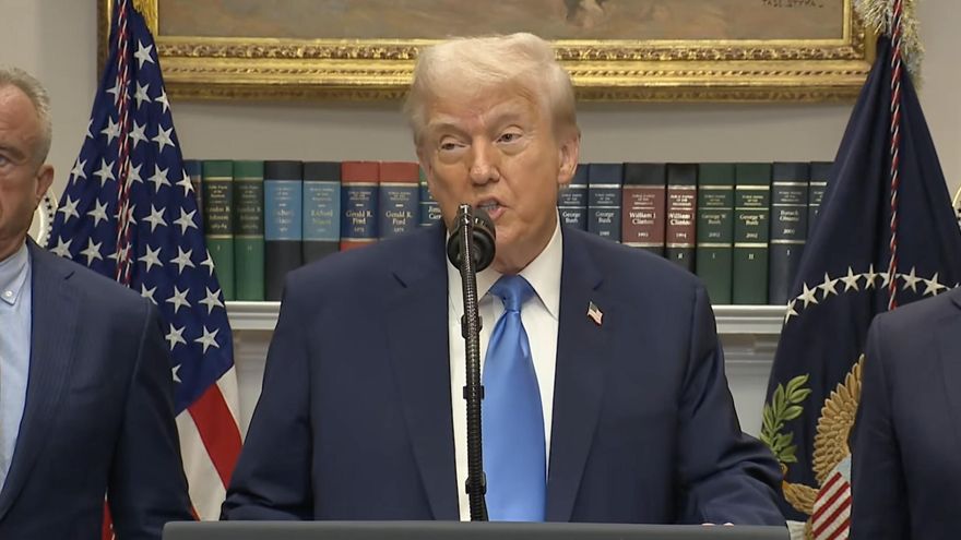 Trump culpa al uso de paracetamol en el embarazo de causar autismo en contra de las evidencias científicas y pide que no se tome