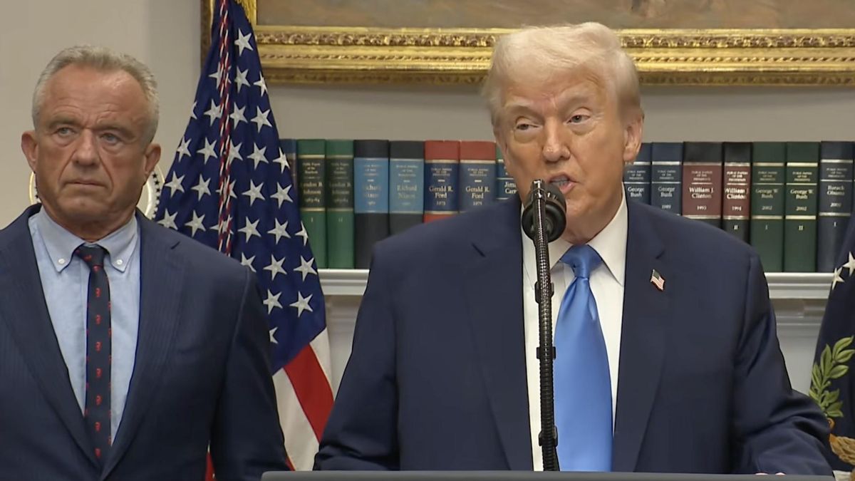 Donald Trump y Robert Kennedy Jr, en la Casa Blanca, el 22 de septiembre de 2025.