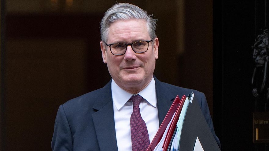 El primer ministro británico, Keir Starmer, en Downing Street.