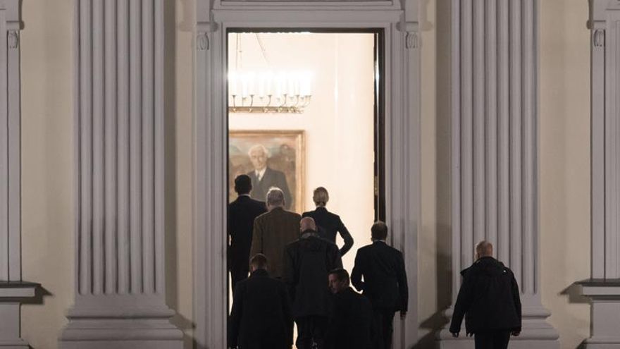 El presidente alemán recibe a la ultraderecha antes de reunirse con Merkel y Schulz
