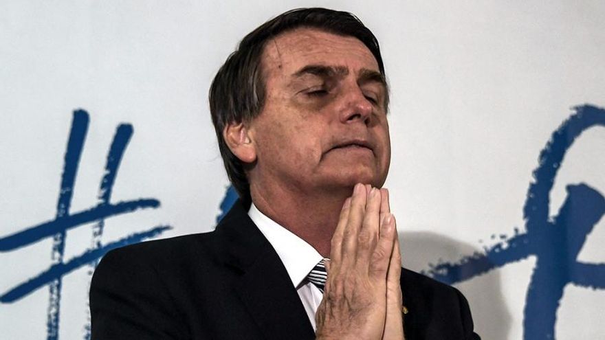 Bolsonaro llama "propaganda" a la vacunación infantil y omite datos de muertes de niños por Covid-19
