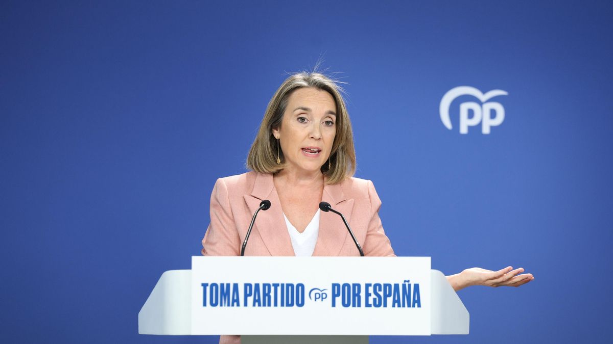La vicesecretaria de Regeneración Institucional del Partido Popular y diputada, Cuca Gamarra, ofrece una rueda de prensa tras el Comité de Dirección del PP, a 6 de octubre de 2025, en Madrid (España).