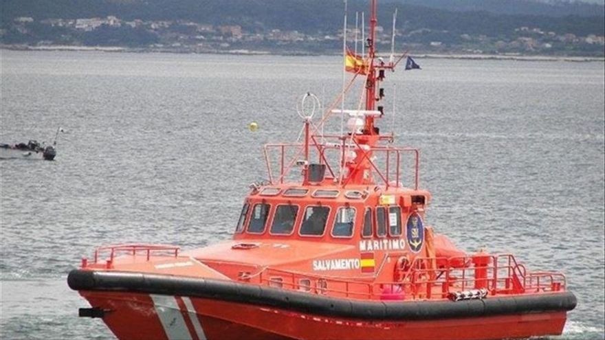 Salvamento rescata a una patera con 70 ocupantes al sur de Gran Canaria
