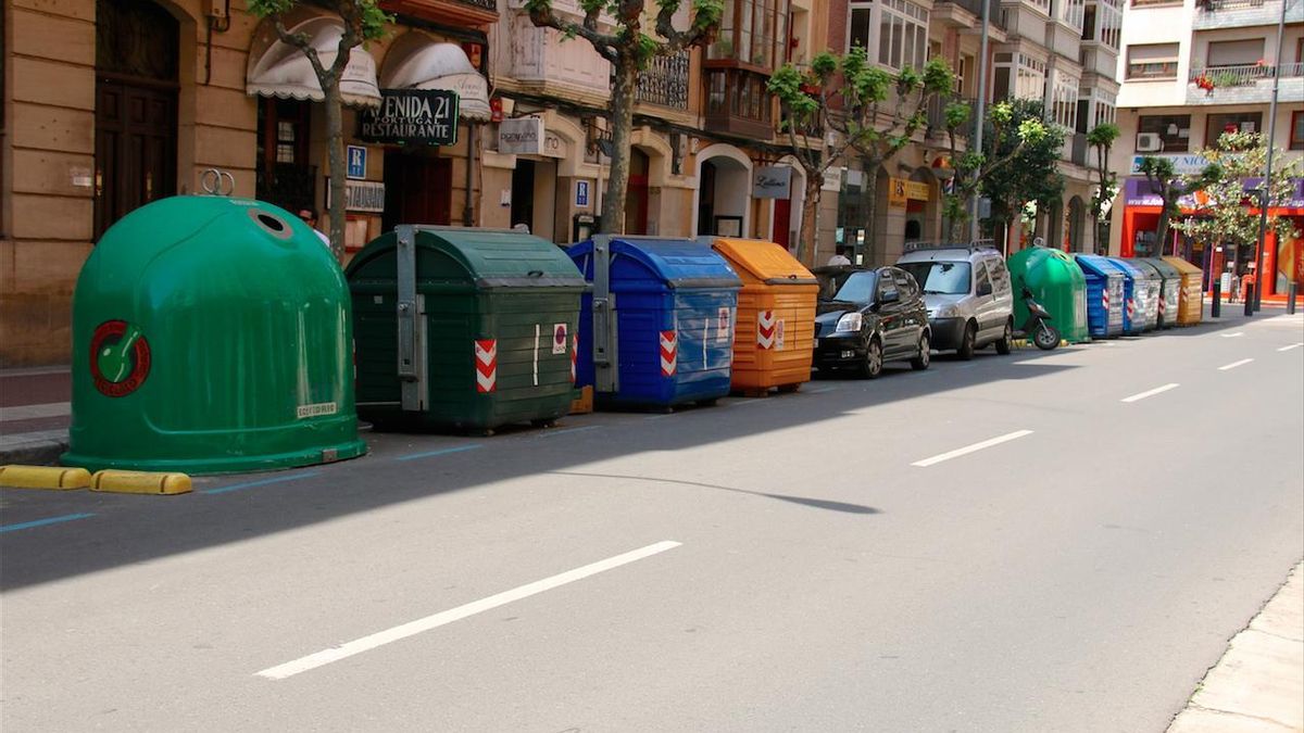 Huelga indefinida en la recogida de basura en La Rioja: "Los salarios están por debajo del SMI"