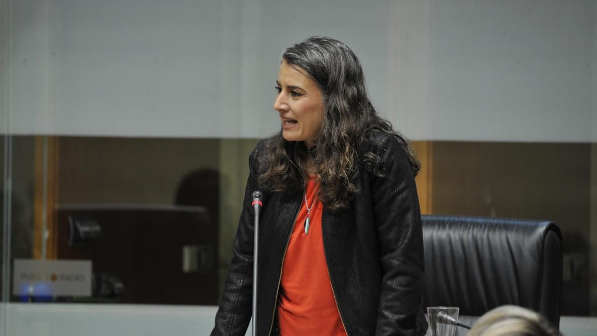 De Miguel denuncia que la Junta sube un céntimo al día las pensiones no contributivas y Guardiola habla de "alarmismo"
