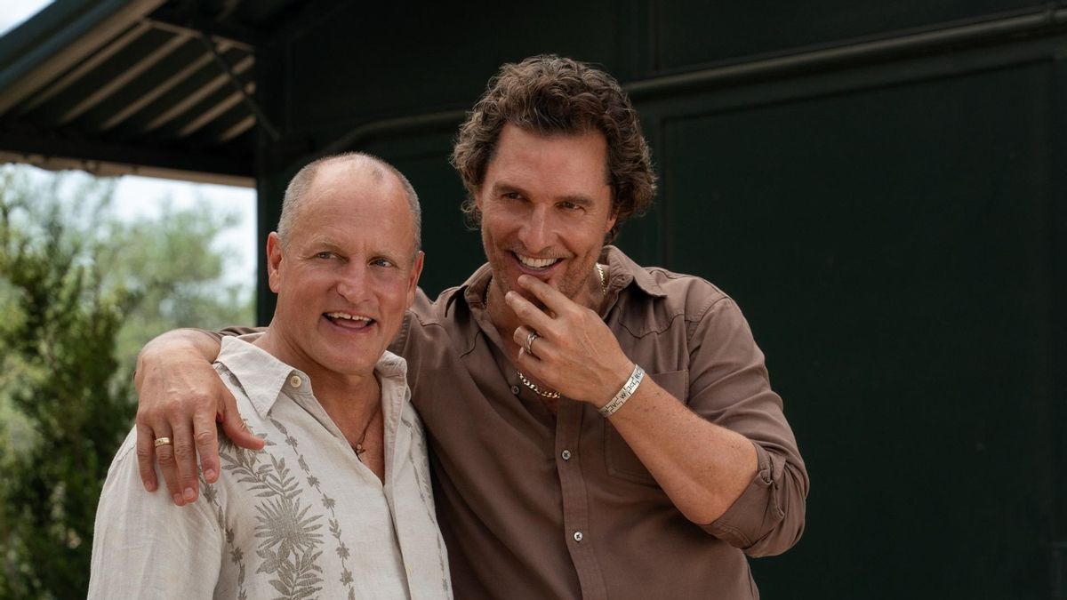 Apple TV estrena 'Brothers', la serie en la que Matthew McConaughey y Woody Harrelson fantasean con su gran secreto