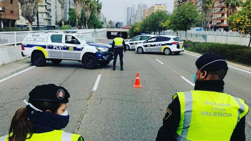 Control de la Policía Local de València.