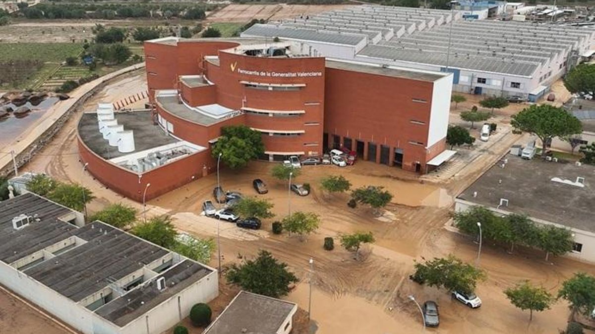 El centro de mando de Ferrocarrils de la Generalitat tras las inundaciones que lo arrasaron.
