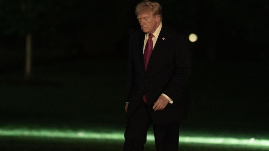 Trump afirma que EE.UU. se apoderó de un barco iraní que intentó burlar el bloqueo naval EFE/EPA/LEIGH VOGEL / POOL