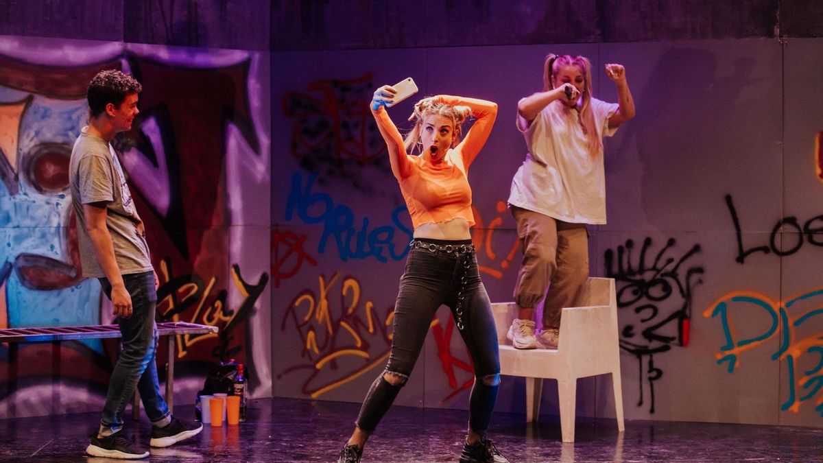 Cordópolis regala una entrada doble para 'Fake Reality' en la XXVIII Semana del Teatro de Lucena