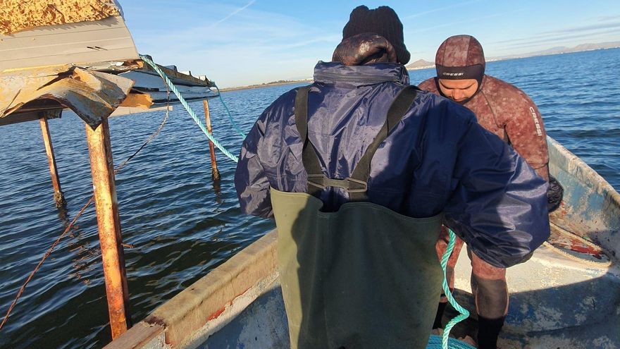 La Fundación Estrella de Levante lleva a cabo una segunda tanda de limpieza de los fondos marinos del Mar Menor