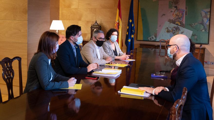 El portavoz de ERC, Gabriel Rufián, durante la reunión con los representantes del Gobierno.