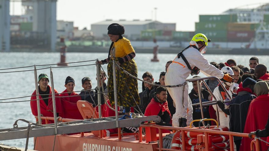 Rescatadas en las últimas horas más de 400 personas migrantes en aguas de Canarias