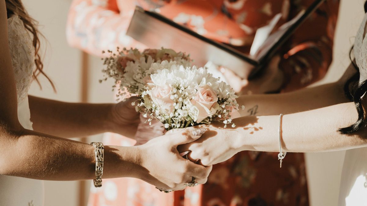 ¿Hay que declarar el dinero del regalo de boda? Una consultora financiera explica los errores más frecuentes con este dinero