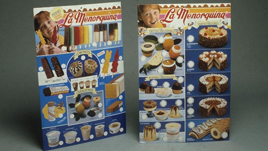 Paneles publicitarios de los helados de La Menorquina en los años noventa