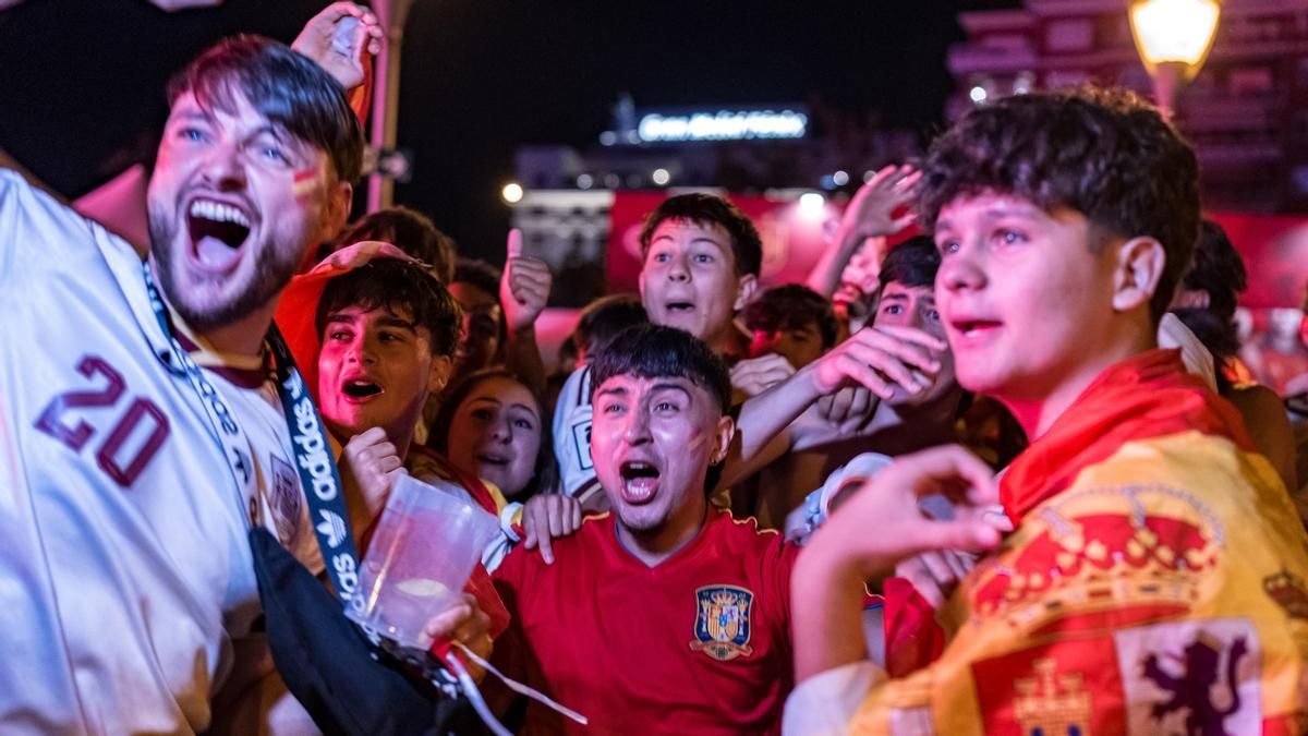 Malestar en Calahorra por el uso de cámaras para multar a quienes celebraron la victoria de la selección