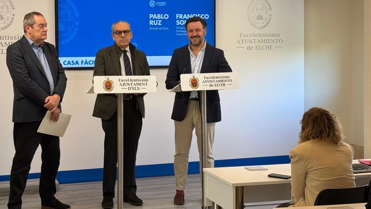 El Ayuntamiento de Elche prohíbe que concejales y cargos políticos accedan a VPO tras el escándalo de Alicante