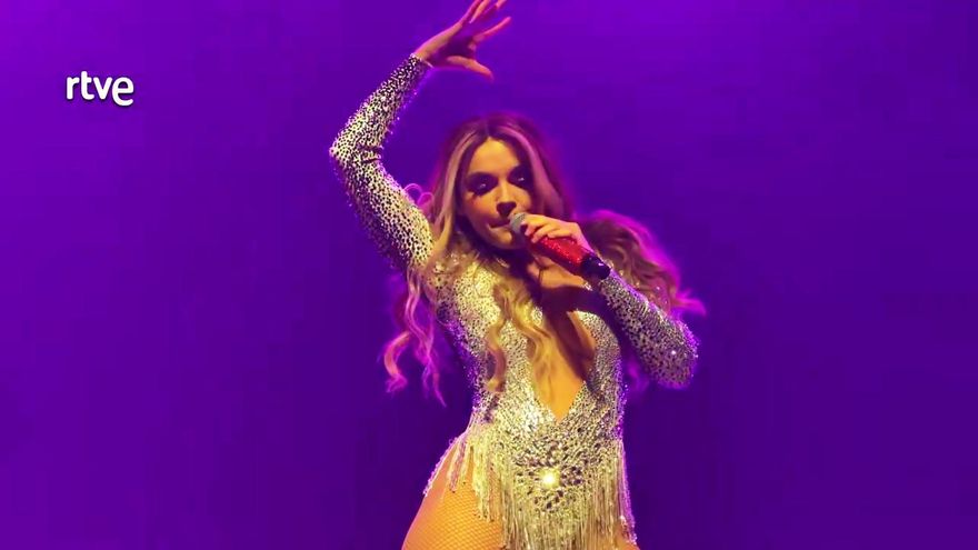 Melody estrenó su gira internacional en Ámsterdam, donde cantó por primera vez la nueva versión de 'Esa Diva'