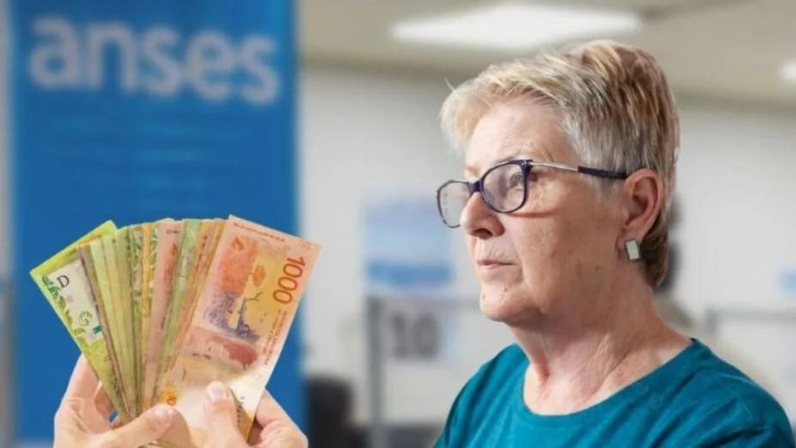 El Gobierno confirmó que los jubilados volverán a cobrar el bono de $70.000: a cuánto queda la mínima