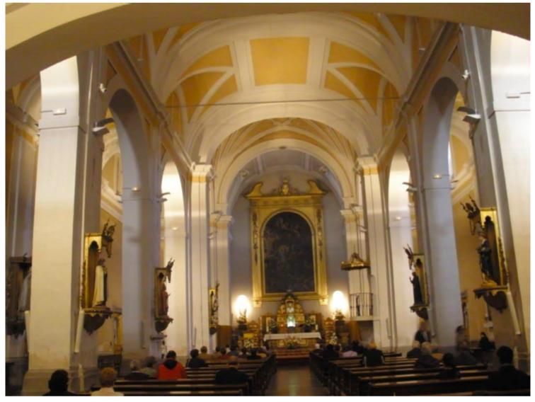 Interior de la iglesia