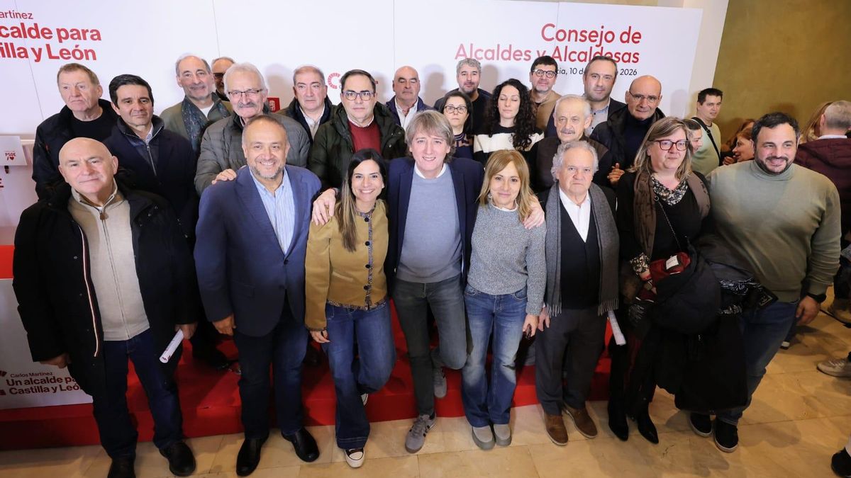 Los socialistas leoneses en el Consejo de Alcaldes de Palencia.