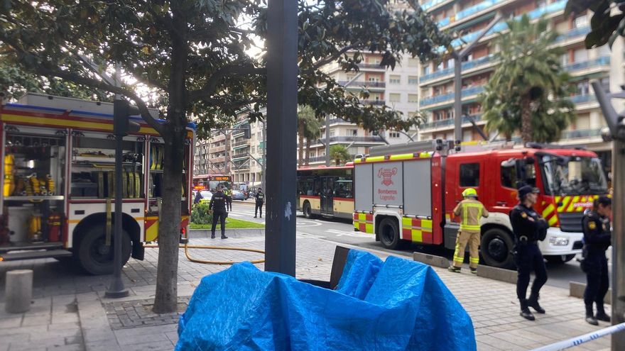 Sofocado el incendio en el Burguer King de Logroño: cortes de tráfico y control de la chimenea de un edificio cercano