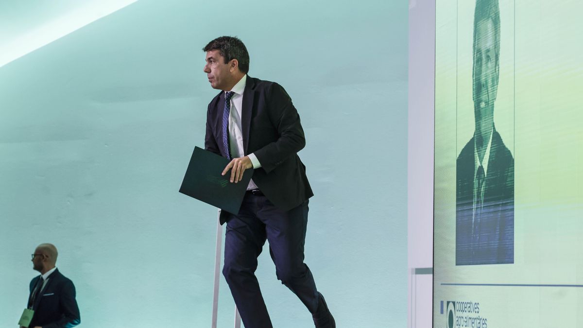 Carlos Mazón, durante la apertura del Congreso de Cooperatives Agro-alimentàries de la Comunitat Valenciana, en el Museo de las Ciencias Príncipe Felipe, a 30 de octubre de 2025