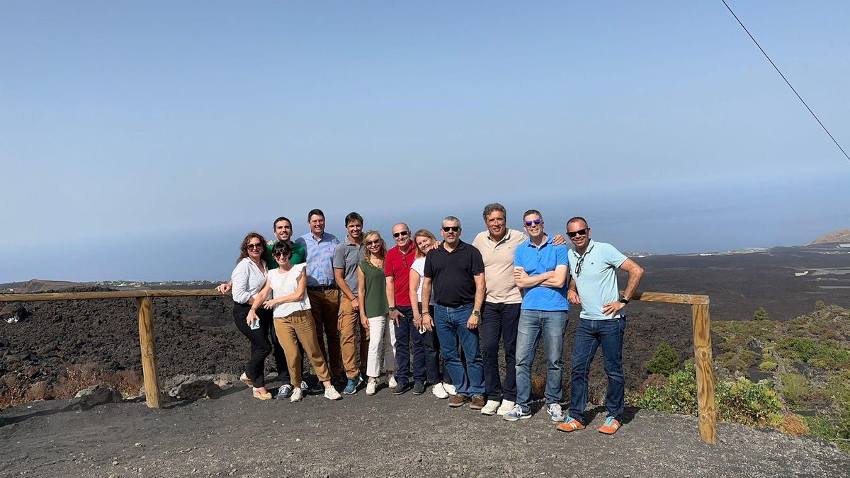 Visita del equipo de Redes de Endesa en Baleares para conocer el protocolo y los métodos técnicos aplicados durante el volcán.