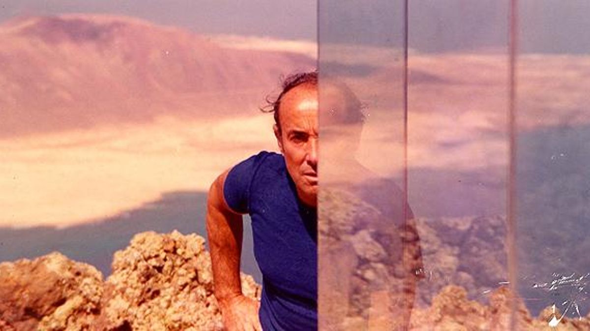 Imagen de archivo del artista César Manrique